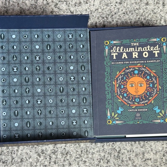 The Illuminated Tarot: 53 Cards for Divination & Gameplay by Caitlin Keegan - Picture 3 of 4